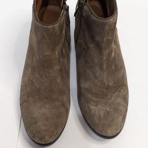 Sam Edelman 7.5  leather Petty ankle bootie.